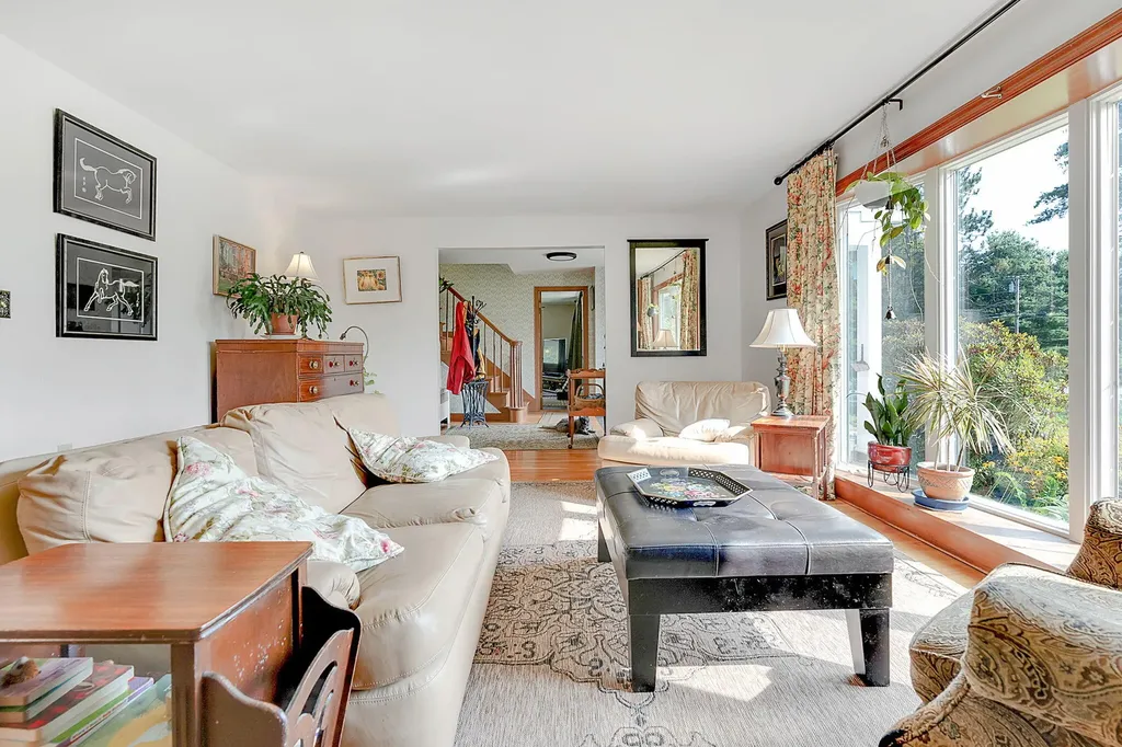 470 Mere Point Road Brunswick ME 04011
