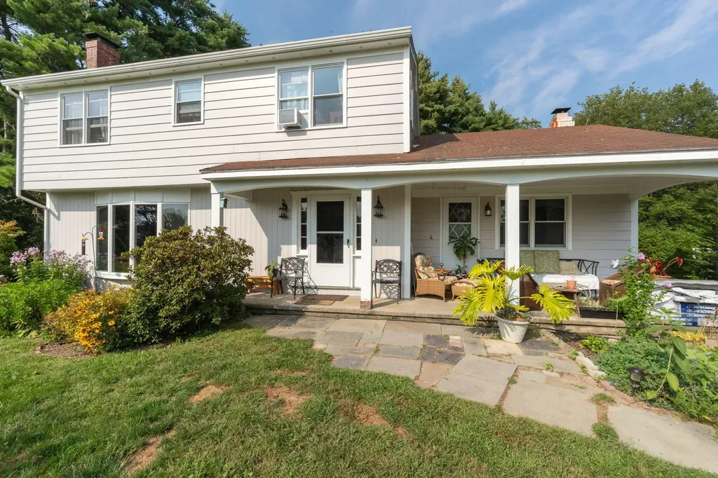 470 Mere Point Road Brunswick ME 04011