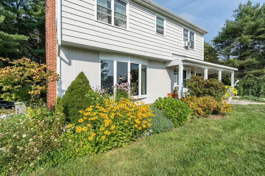 470 Mere Point Road Brunswick ME 04011
