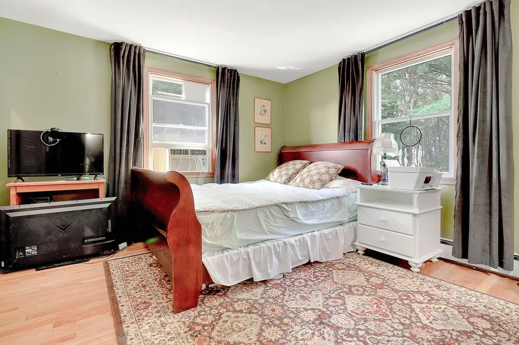 470 Mere Point Road Brunswick ME 04011