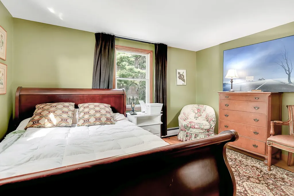 470 Mere Point Road Brunswick ME 04011