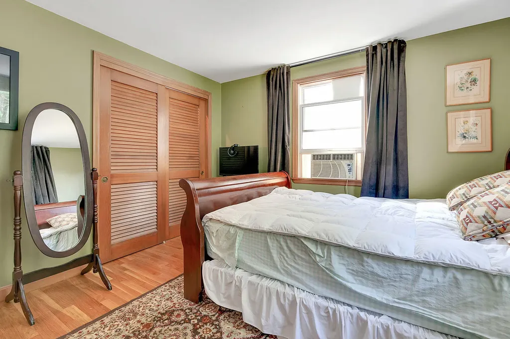 470 Mere Point Road Brunswick ME 04011
