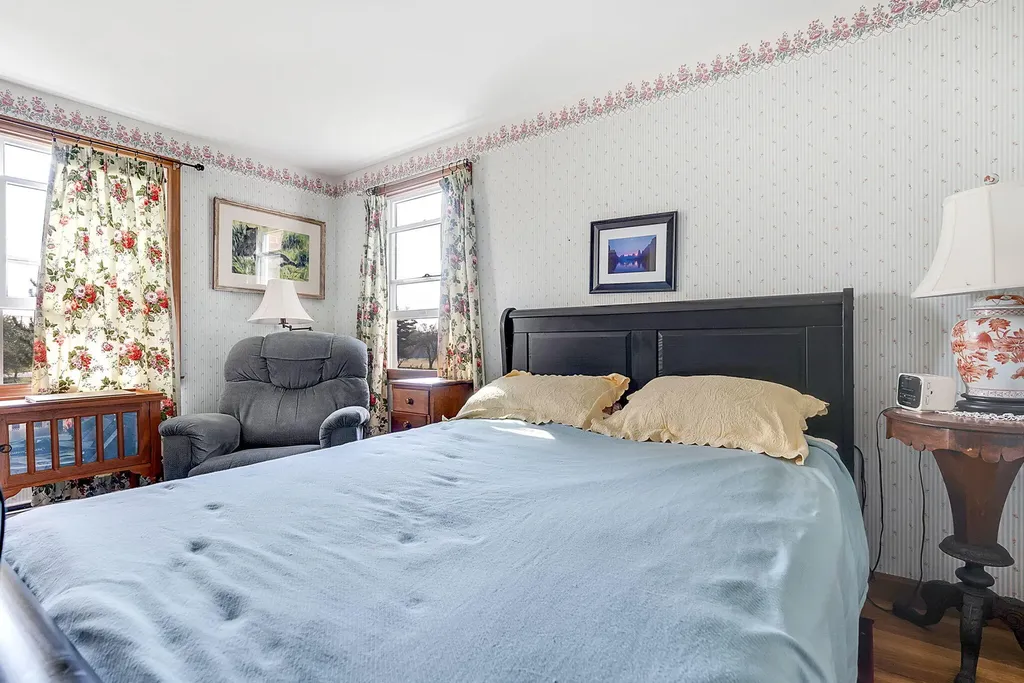 470 Mere Point Road Brunswick ME 04011