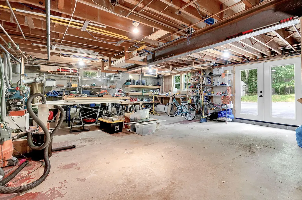 470 Mere Point Road Brunswick ME 04011