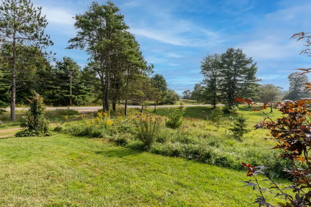 470 Mere Point Road Brunswick ME 04011