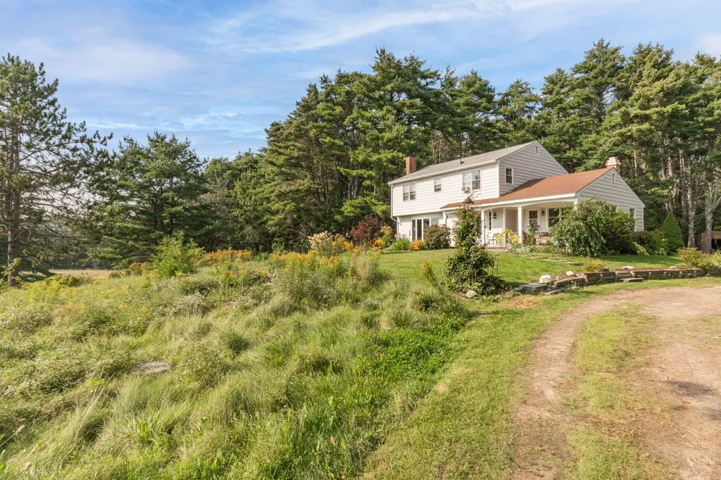 470 Mere Point Road Brunswick ME 04011