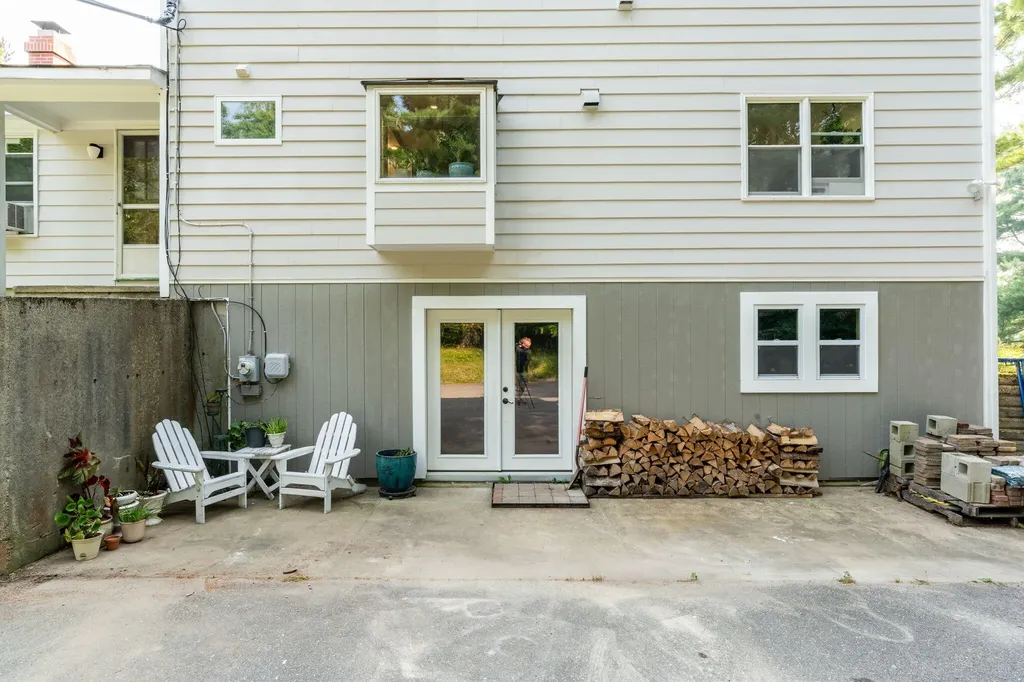 470 Mere Point Road Brunswick ME 04011