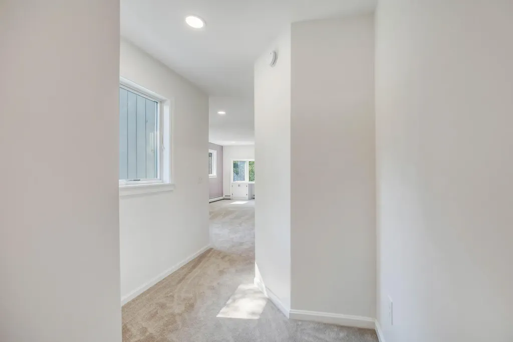 8 Cromwell Drive Orono ME 04473