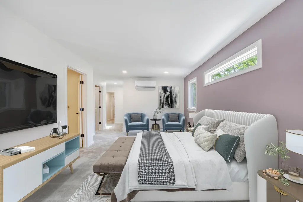 8 Cromwell Drive Orono ME 04473