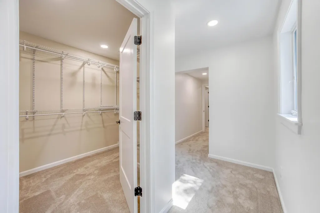 8 Cromwell Drive Orono ME 04473
