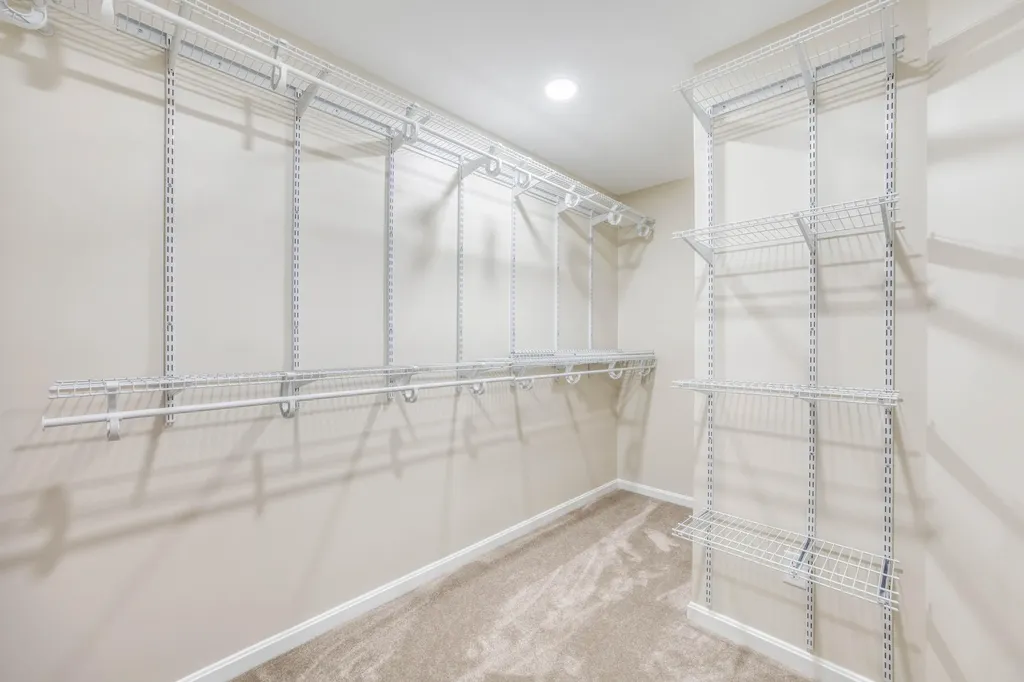8 Cromwell Drive Orono ME 04473