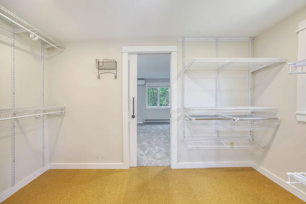 8 Cromwell Drive Orono ME 04473