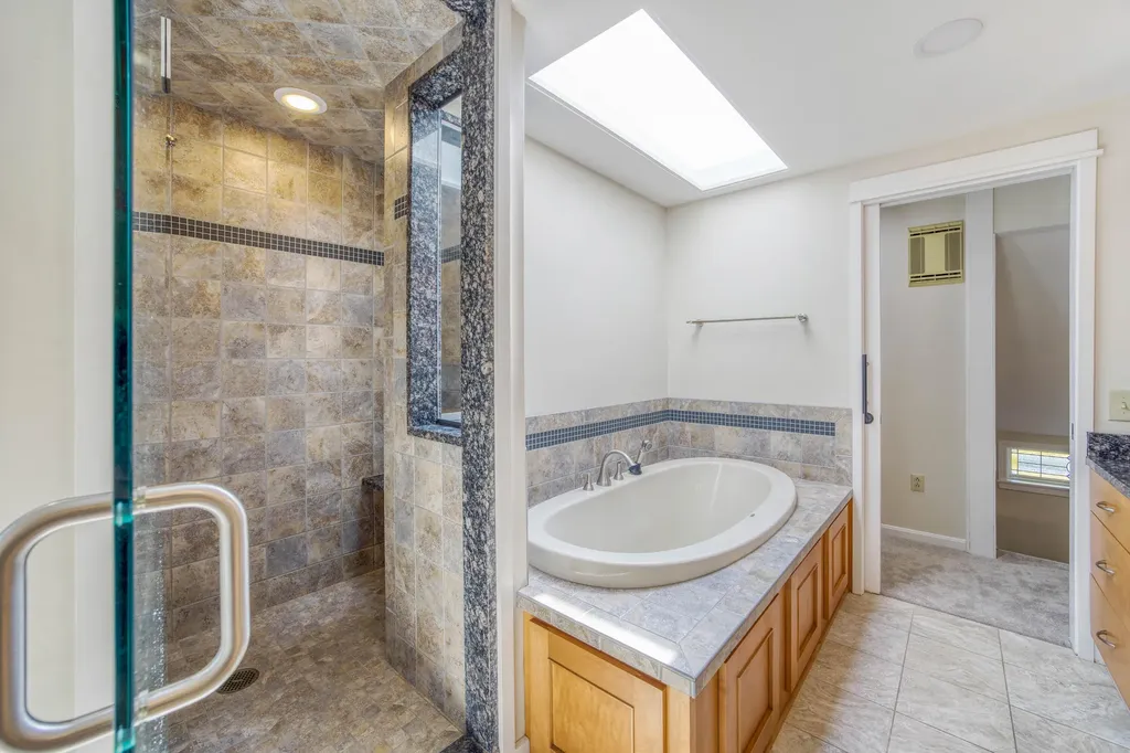 8 Cromwell Drive Orono ME 04473
