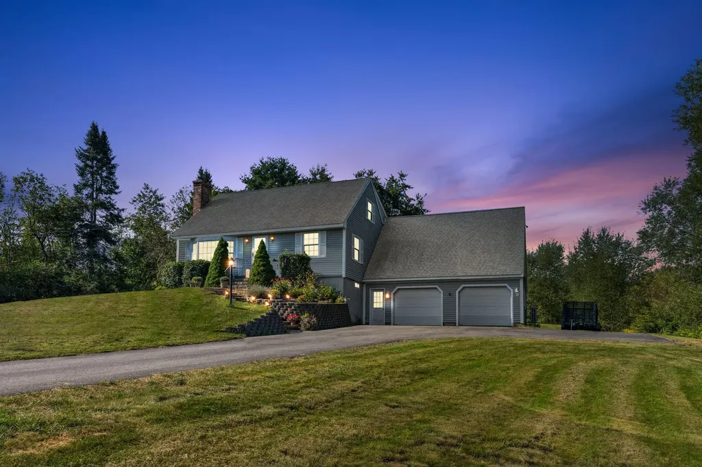 7 Louise Street Gorham ME 04038