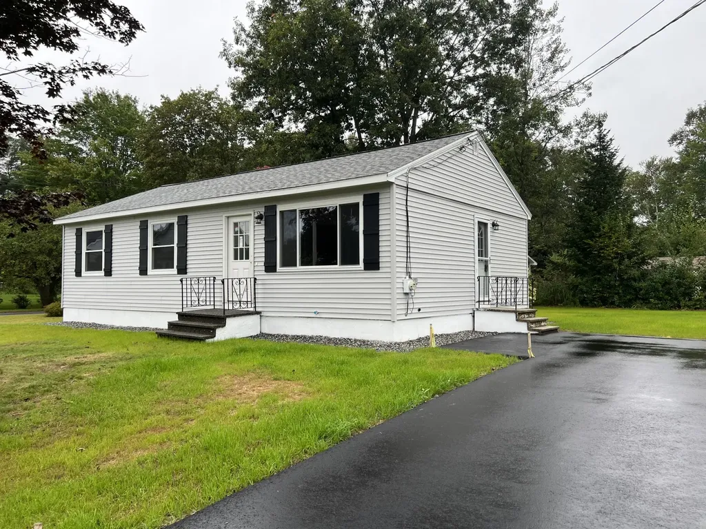 46 Fisher Avenue Lewiston ME 04240