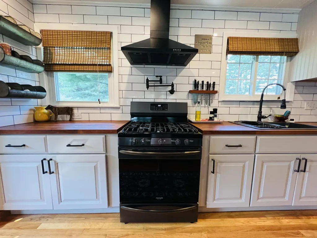 154 Clark Avenue Bangor ME 04401