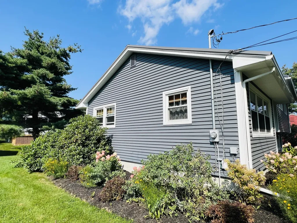 154 Clark Avenue Bangor ME 04401