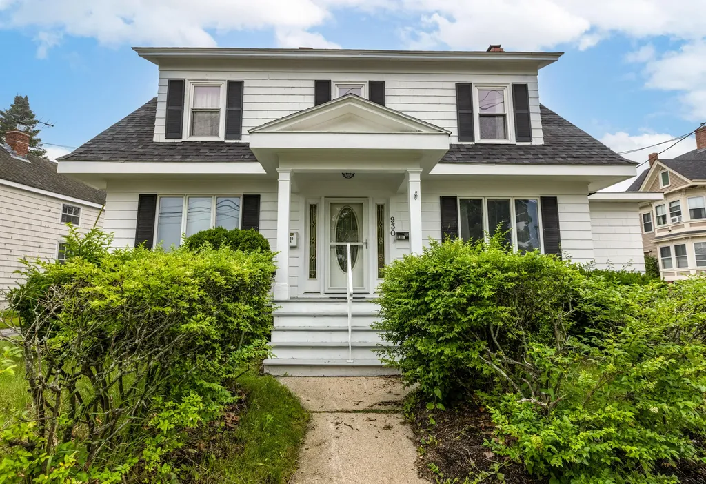 930 Forest Avenue Portland ME 04103
