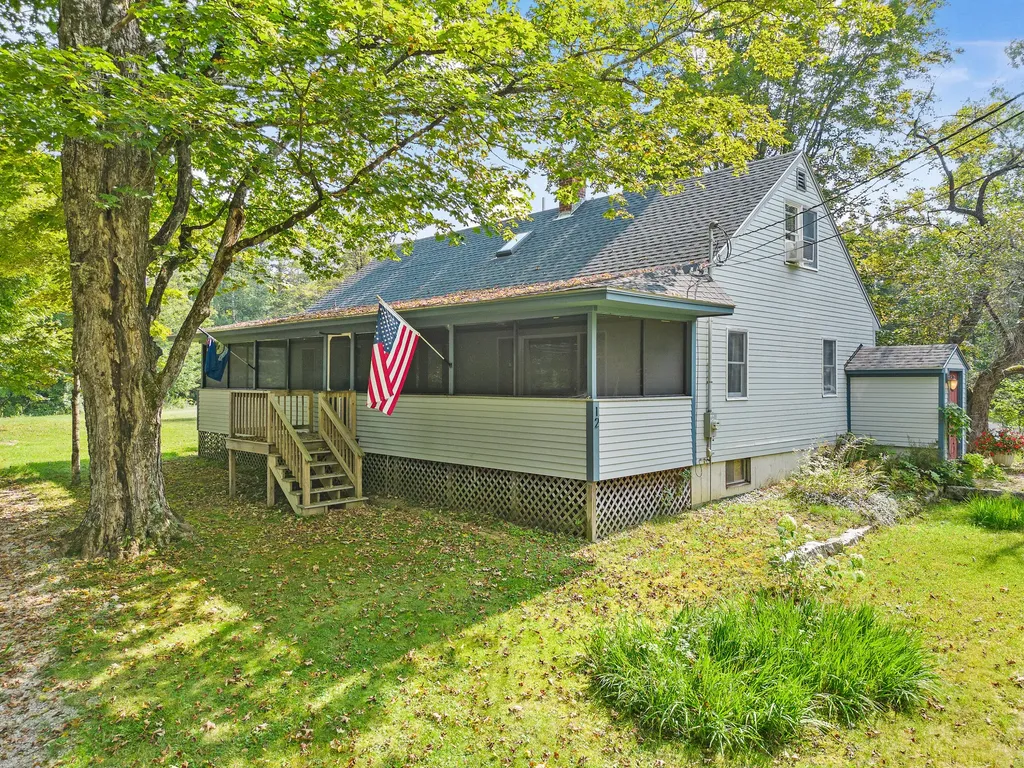 12 Warren Lane South Berwick ME 03908