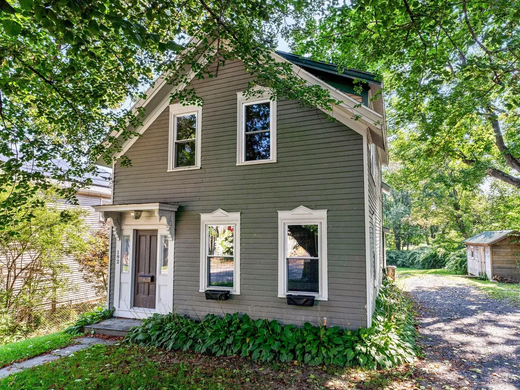 192 Brunswick Avenue Gardiner ME 04345