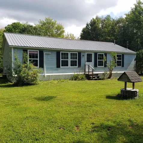 25 Hidden Drive Canaan ME 04924