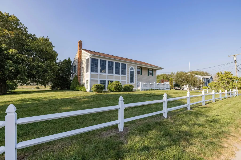 19 Bayberry Avenue Kennebunk ME 04043