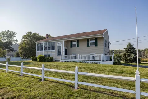 19 Bayberry Avenue Kennebunk ME 04043