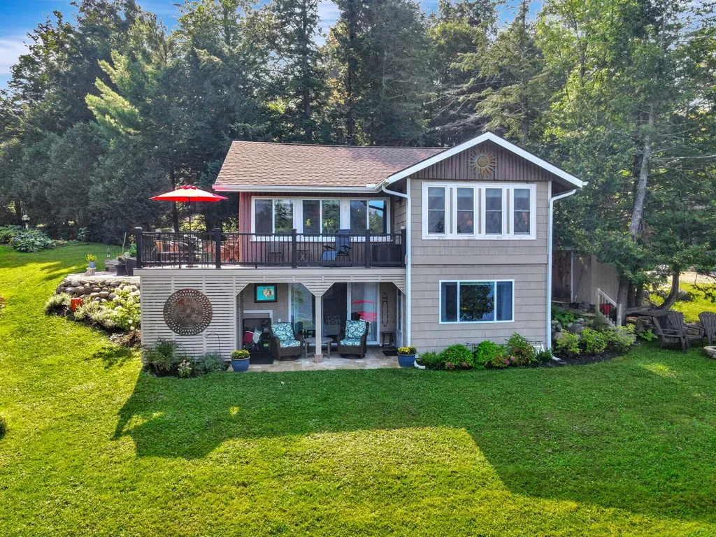 223 Cedar Village Place Oakland ME 04963