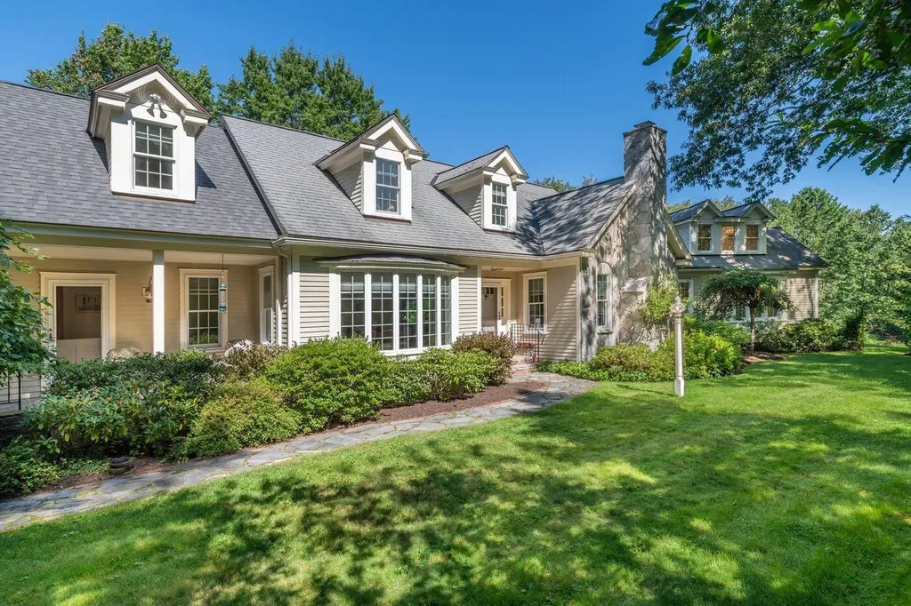 5 Annies Way Kennebunk ME 04043