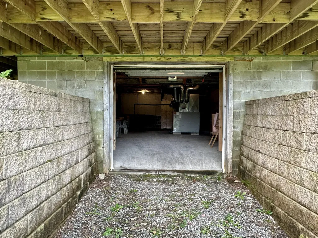 235 Jackman Road Rockwood T1 R1 Nbkp ME 04478
