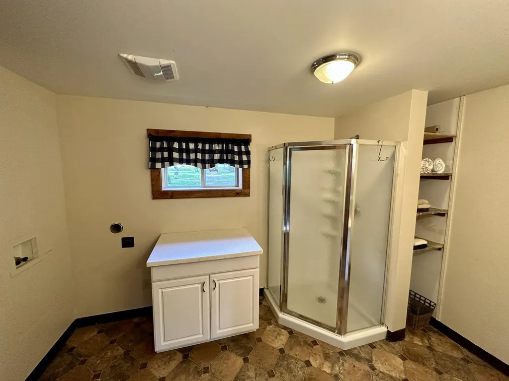 235 Jackman Road Rockwood T1 R1 Nbkp ME 04478