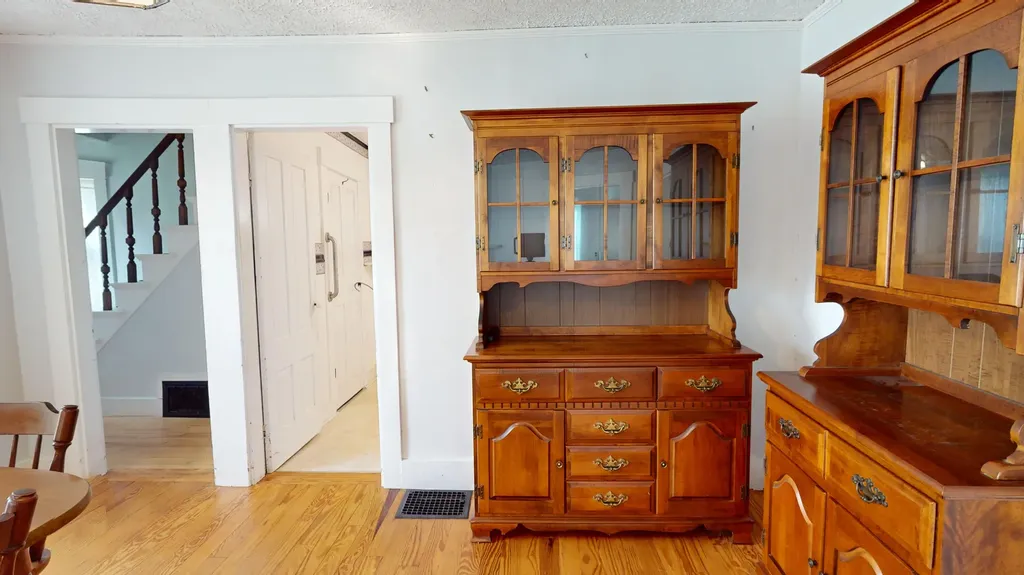 829 Lewiston Road West Gardiner ME 04345