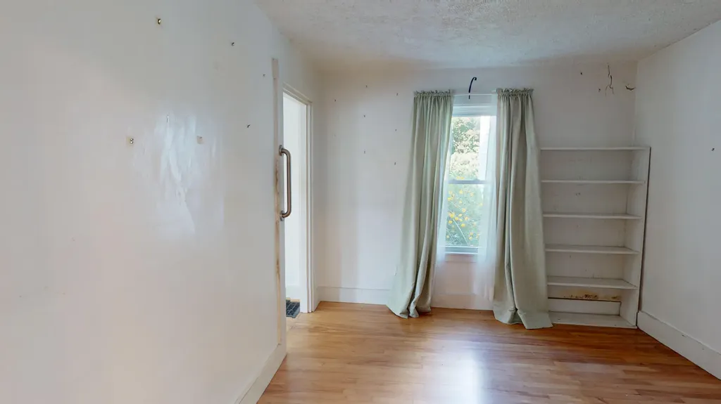 829 Lewiston Road West Gardiner ME 04345