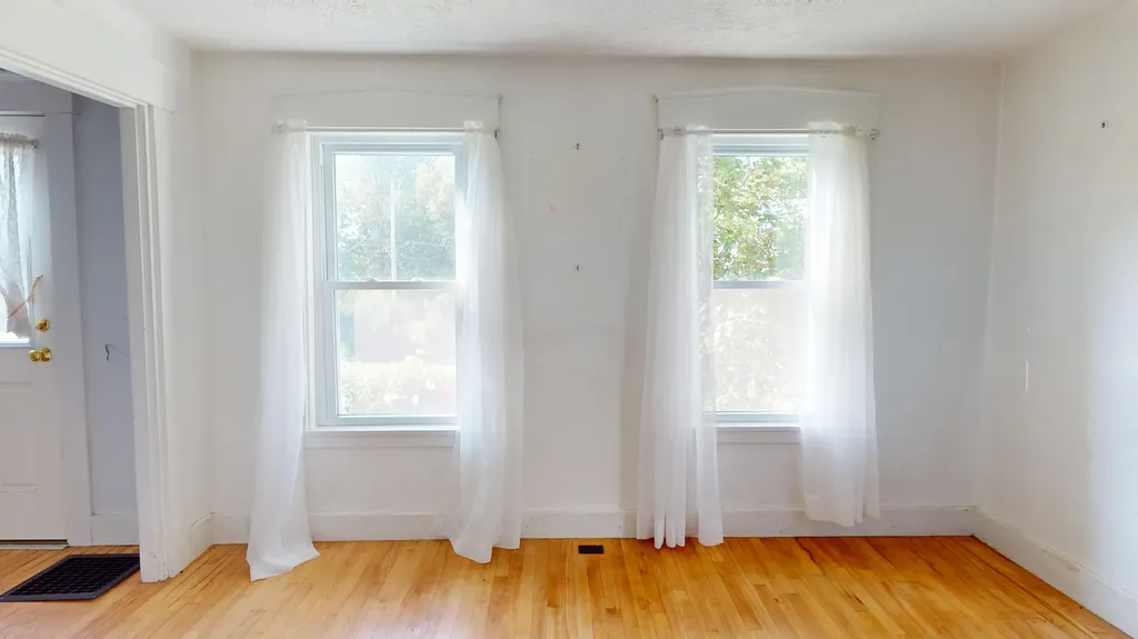 829 Lewiston Road West Gardiner ME 04345