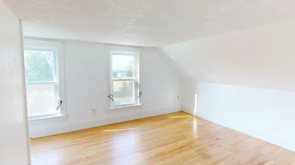 829 Lewiston Road West Gardiner ME 04345