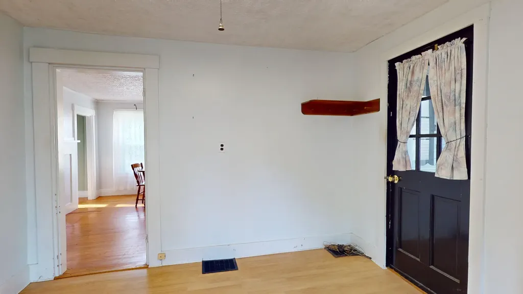 829 Lewiston Road West Gardiner ME 04345