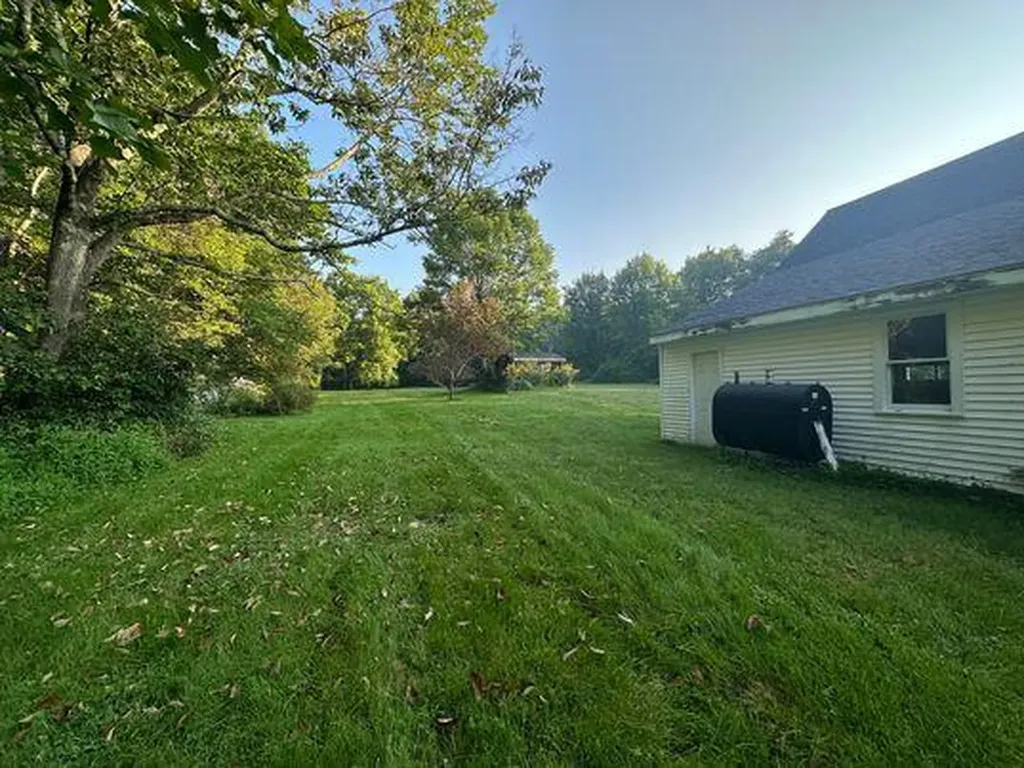 829 Lewiston Road West Gardiner ME 04345