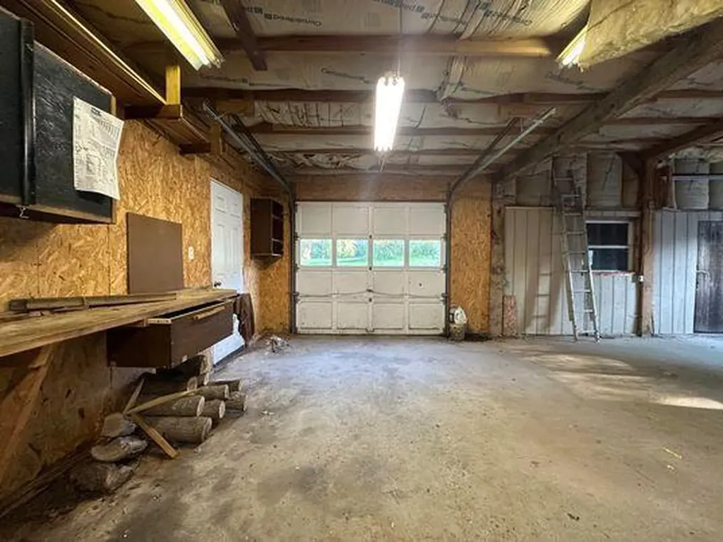 829 Lewiston Road West Gardiner ME 04345