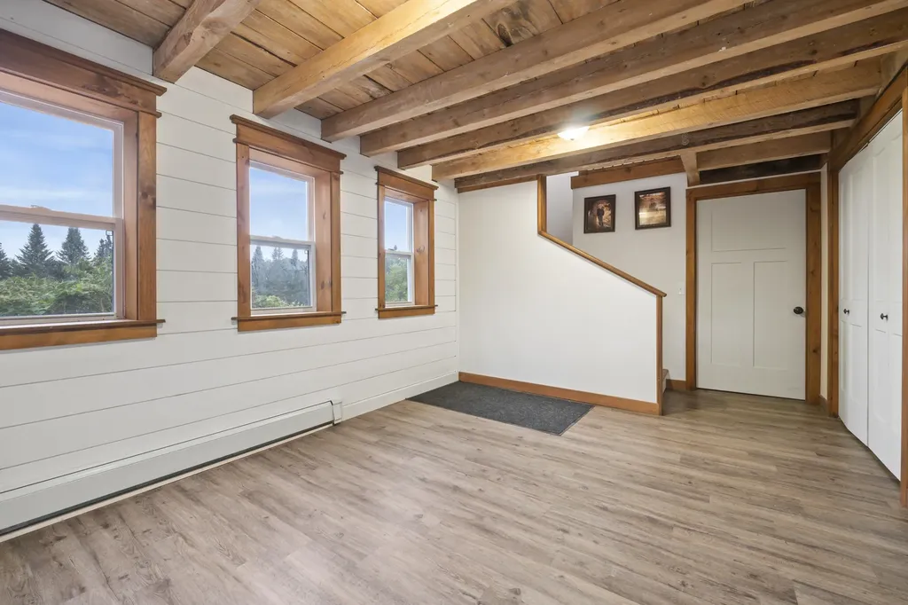 602 Woodman Hill Road Minot ME 04258