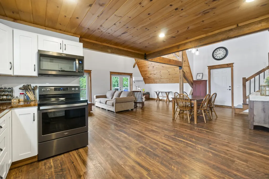 602 Woodman Hill Road Minot ME 04258