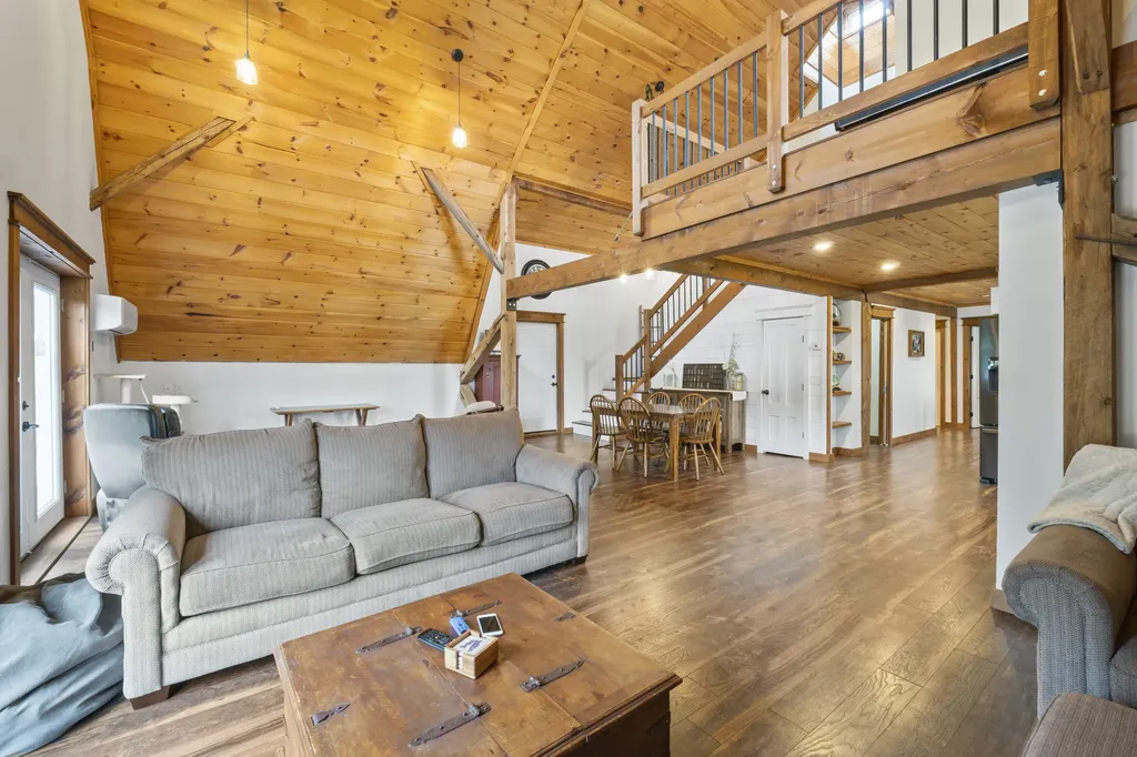 602 Woodman Hill Road Minot ME 04258