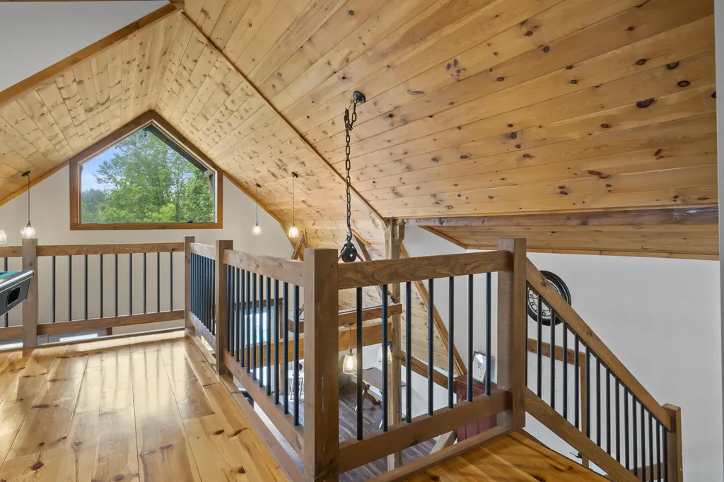 602 Woodman Hill Road Minot ME 04258