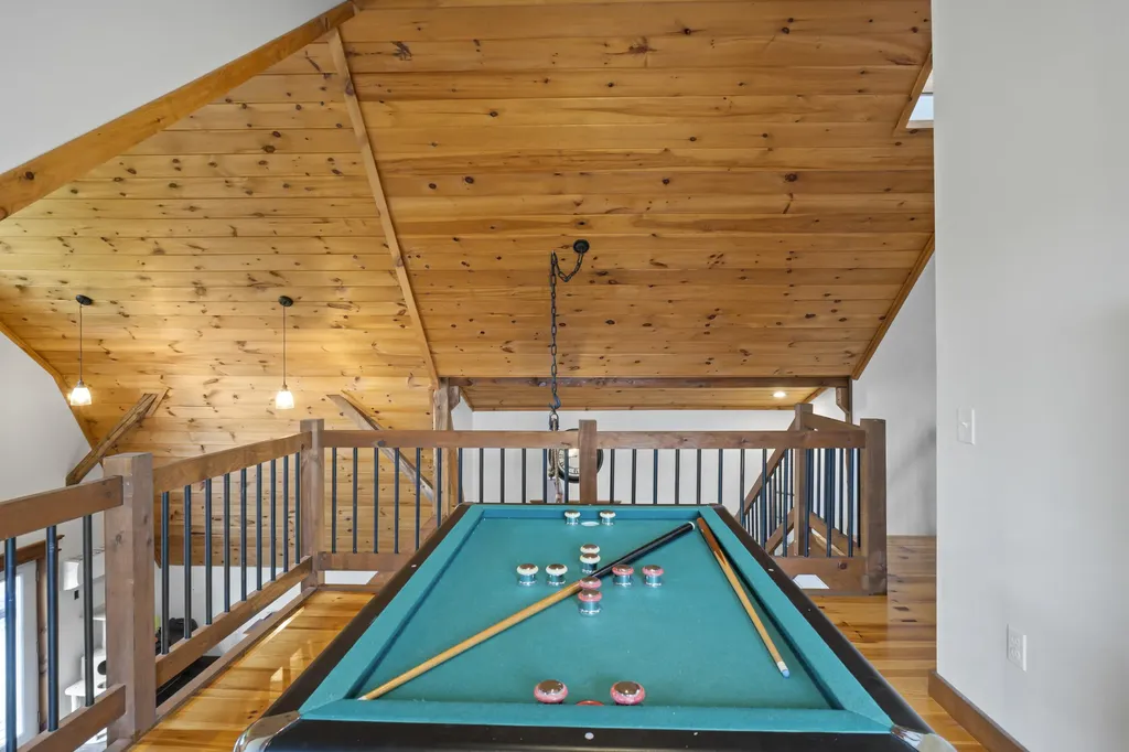 602 Woodman Hill Road Minot ME 04258