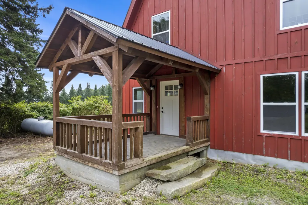 602 Woodman Hill Road Minot ME 04258