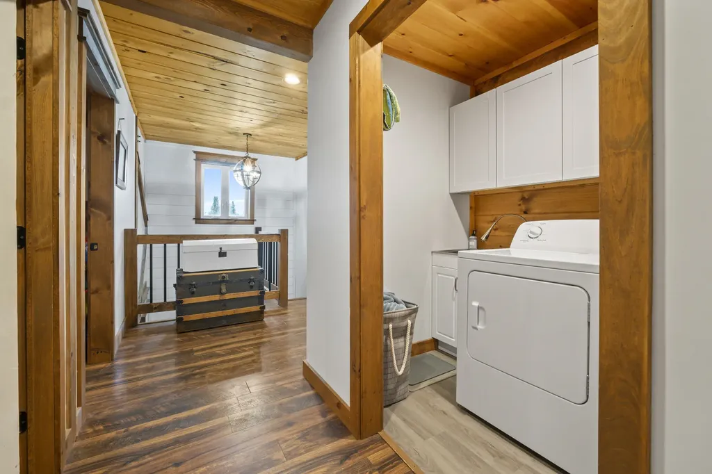 602 Woodman Hill Road Minot ME 04258