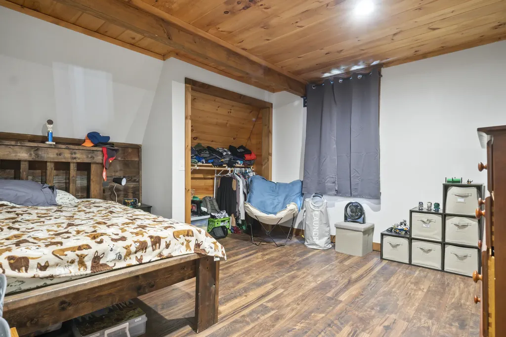 602 Woodman Hill Road Minot ME 04258