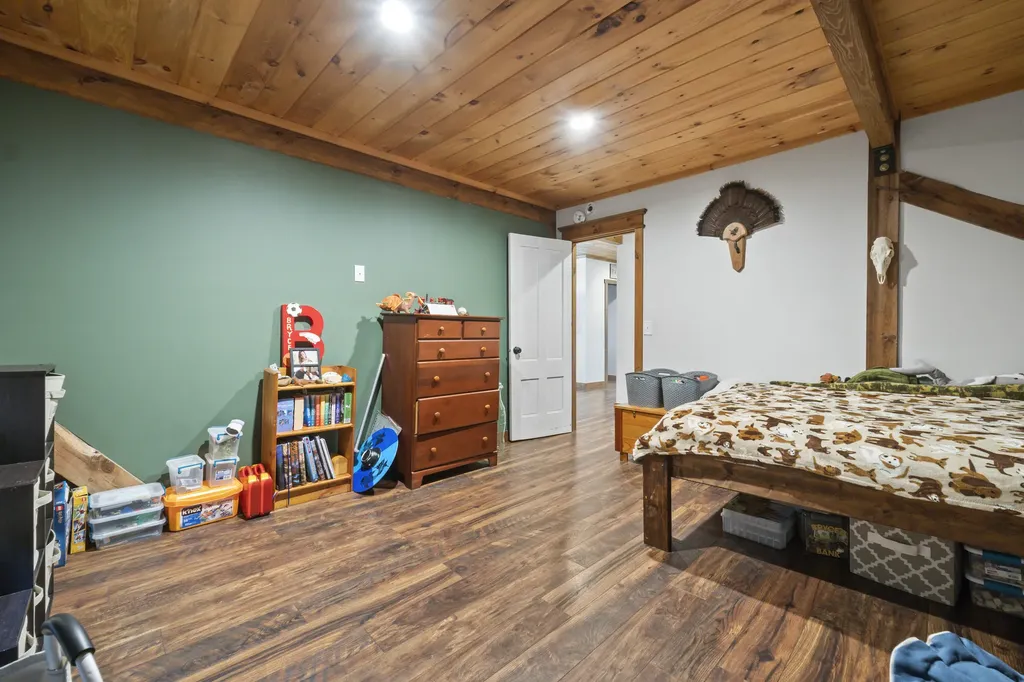 602 Woodman Hill Road Minot ME 04258