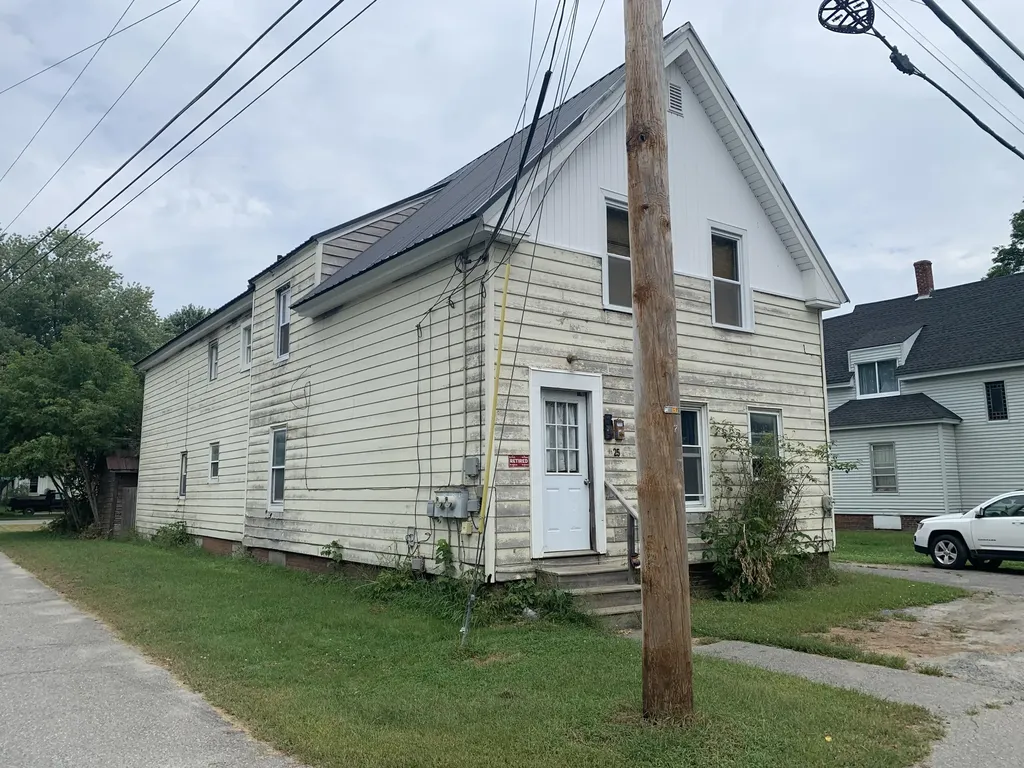 25 Spruce Street Waterville ME 04901