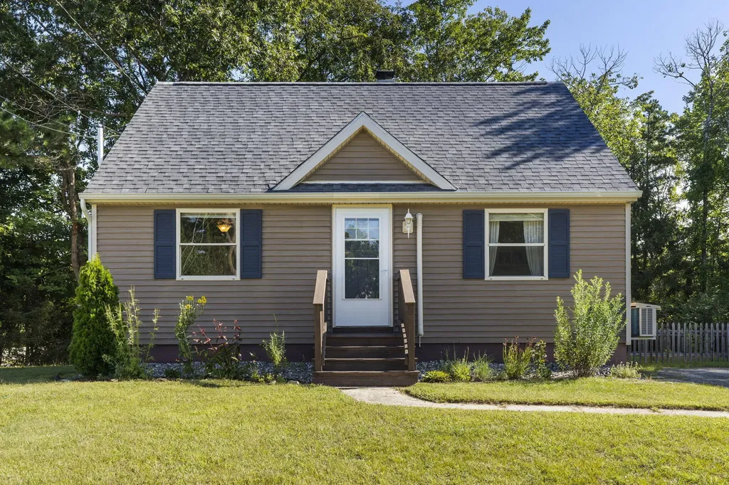 36 Merrymeeting Road Brunswick ME 04011