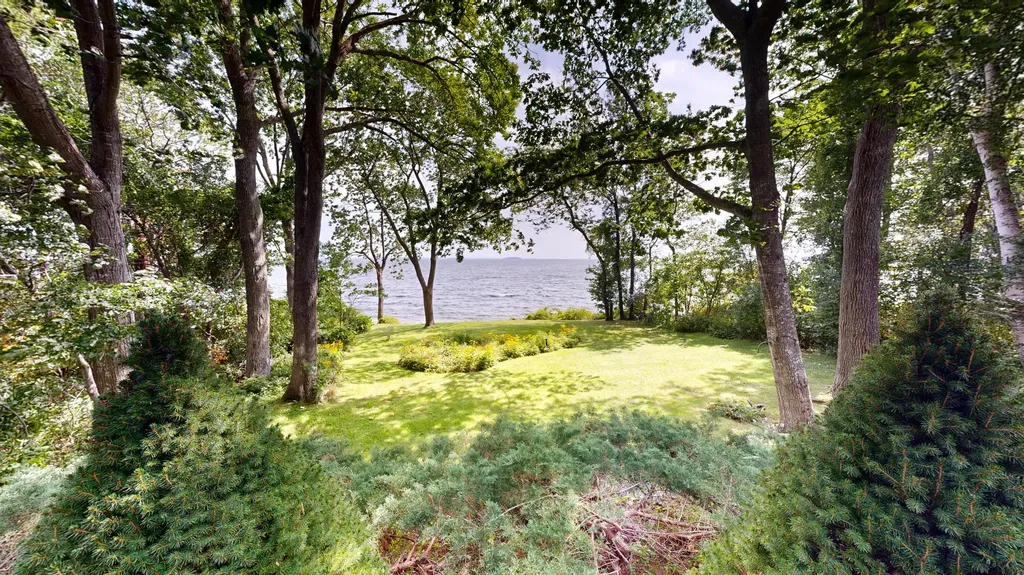 30 Springbrook Hill Road Camden ME 04843